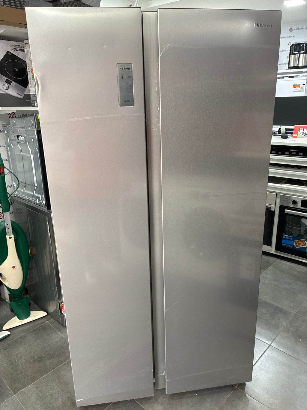Frigorifero Hisense side By side total no Frost  nuovo lieve con difetto estetico ￼