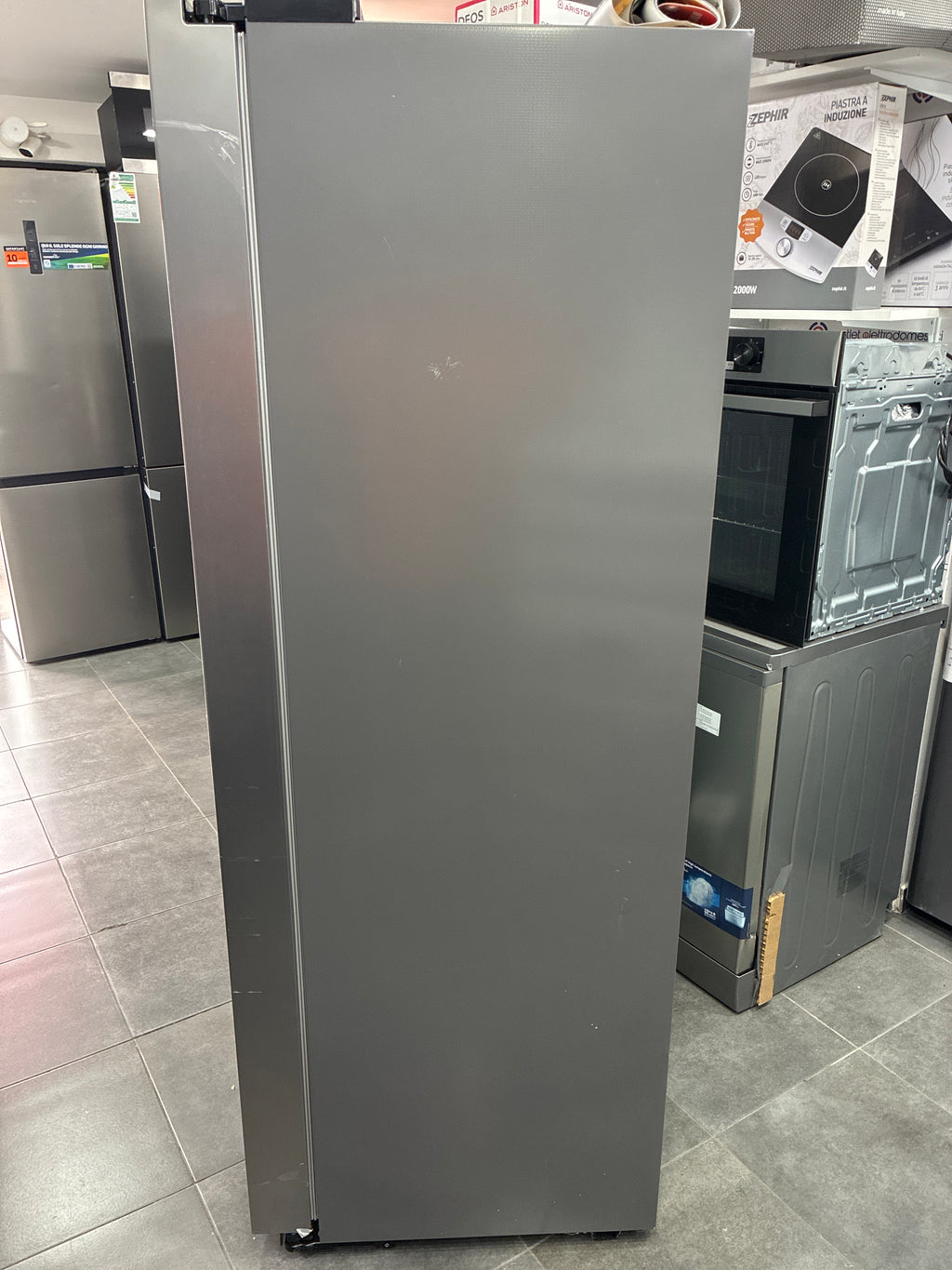 Frigorifero Hisense side By side total no Frost  nuovo lieve con difetto estetico ￼