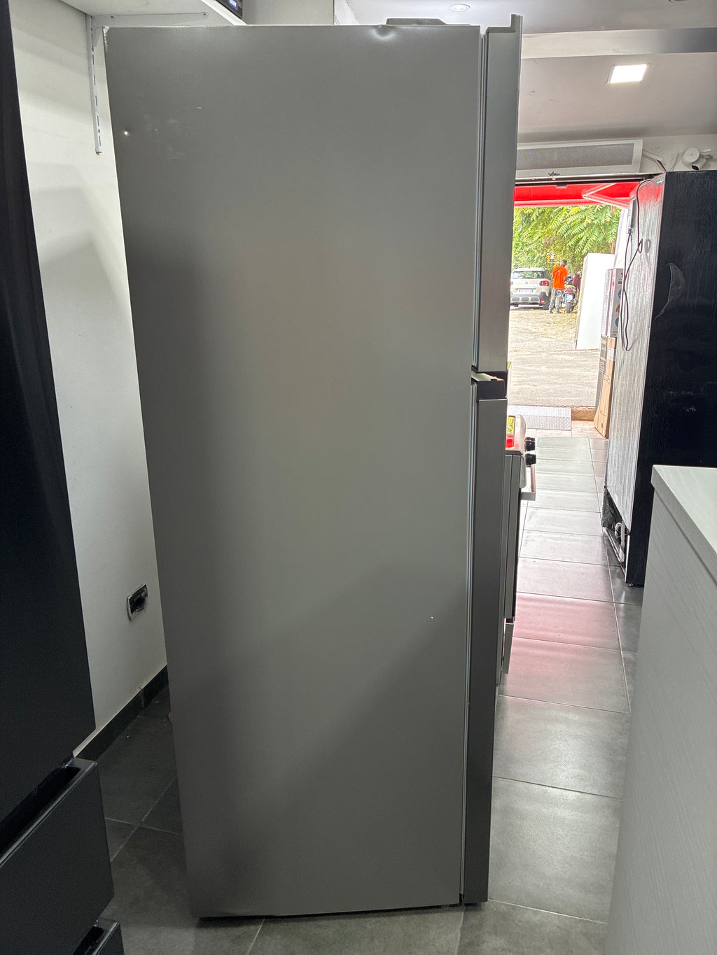 Frigorifero combinato Electroline ￼ total no Frost Nuovo con lieve ￼difetto estetico