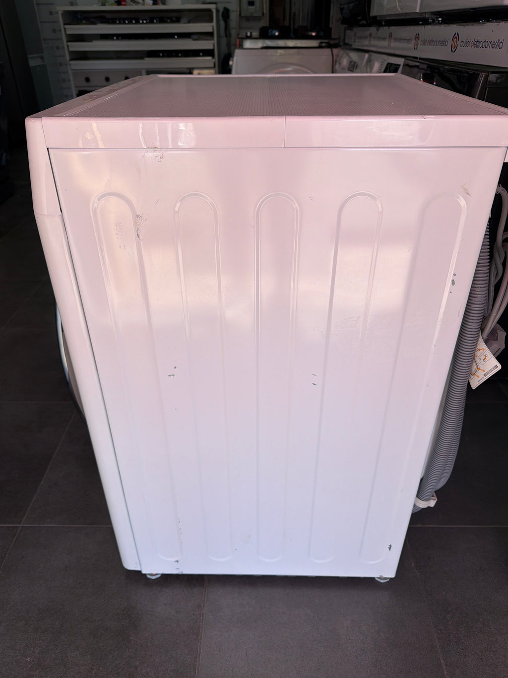 Lavasciuga LG 9/6kg Nuova con Lieve Difetto Estetico
