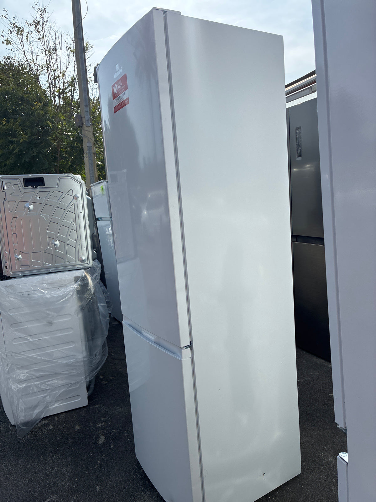 Frigorifero combinato Electroline ￼ Nuovo con lieve difetto estetico