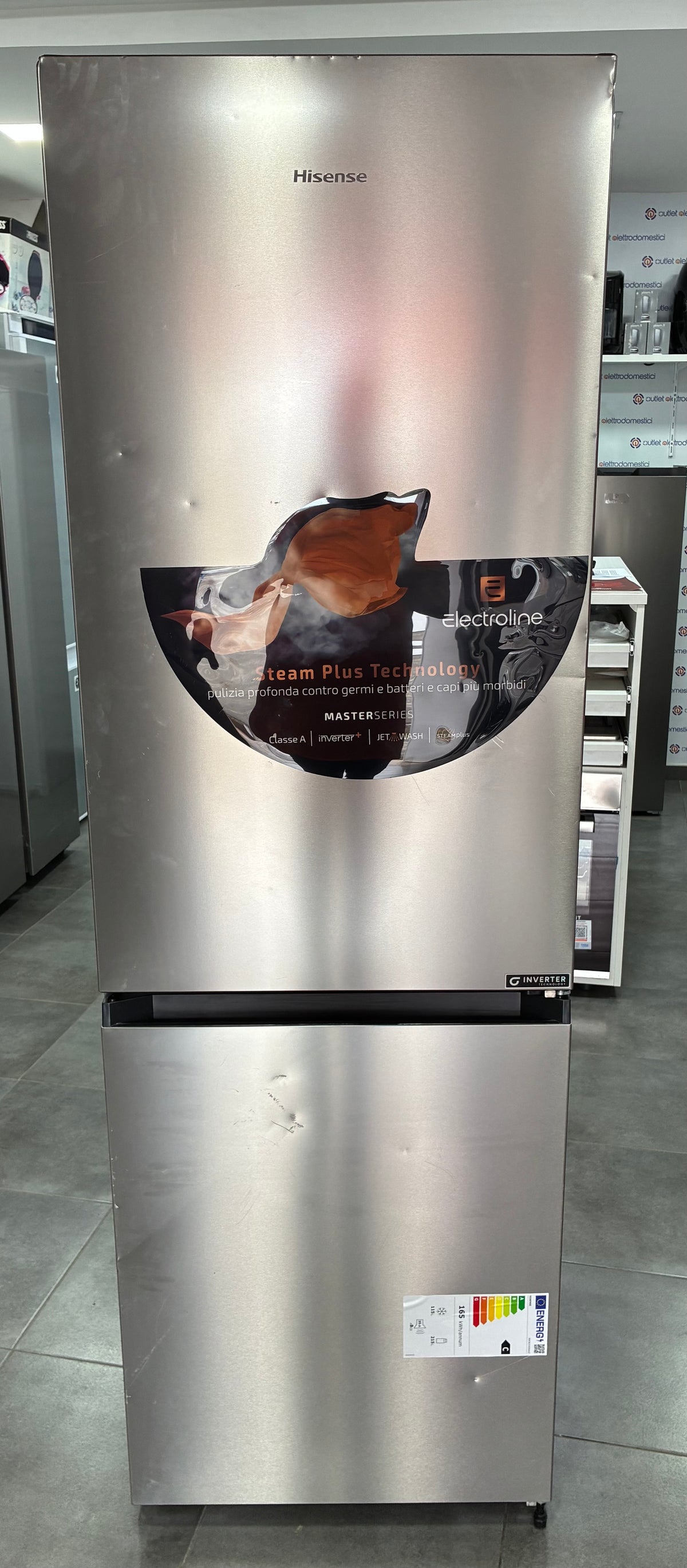 Frigorifero combinato,hisense total no Frost inox nuovo con lieve difetto estetico ￼