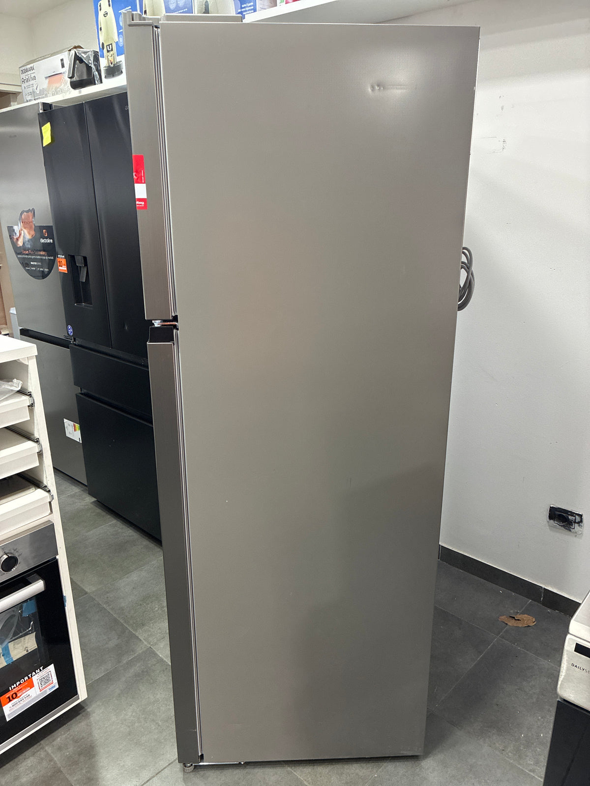Frigorifero combinato Electroline ￼ total no Frost Nuovo con lieve ￼difetto estetico
