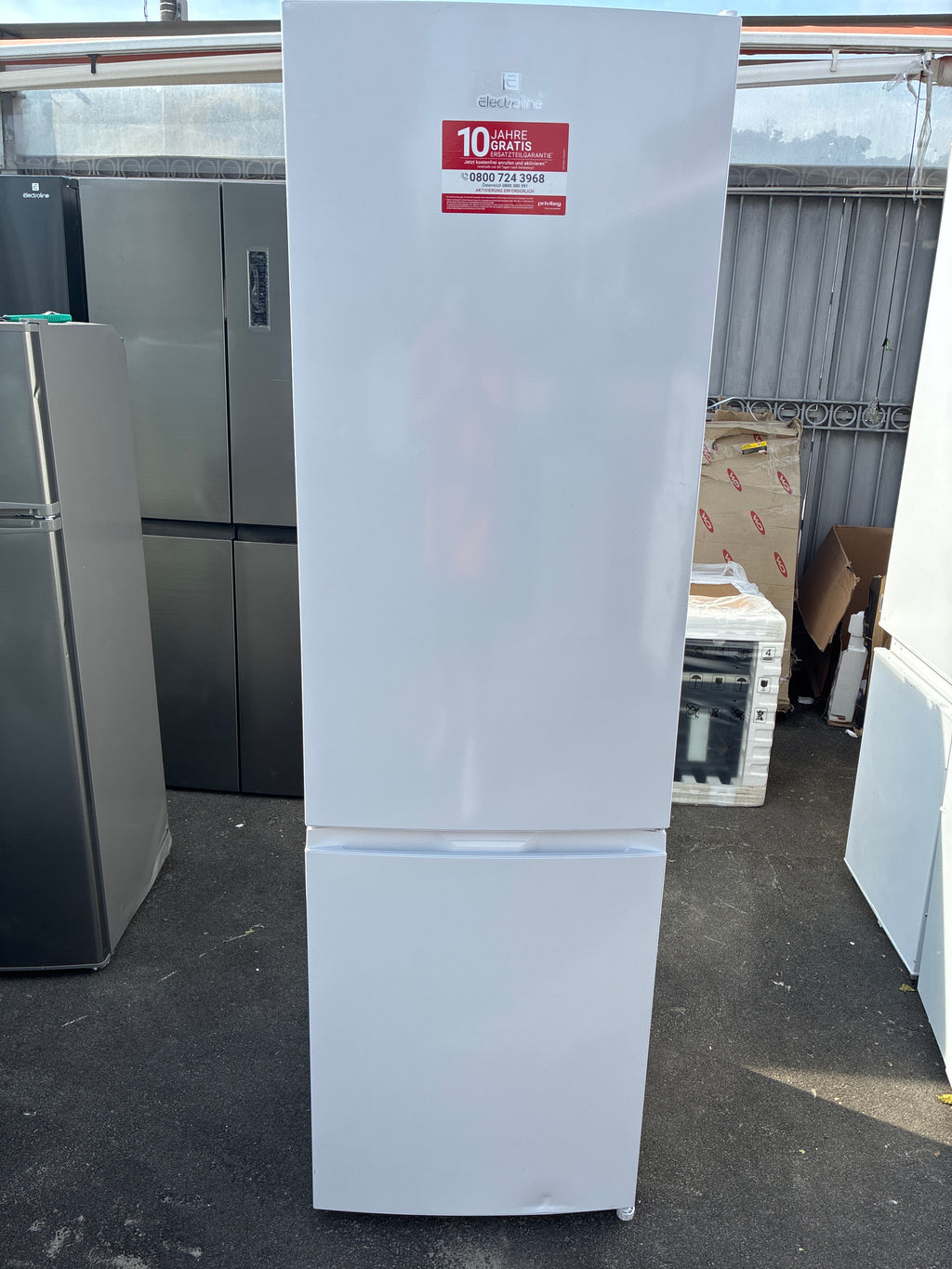 Frigorifero combinato Electroline ￼ Nuovo con lieve difetto estetico