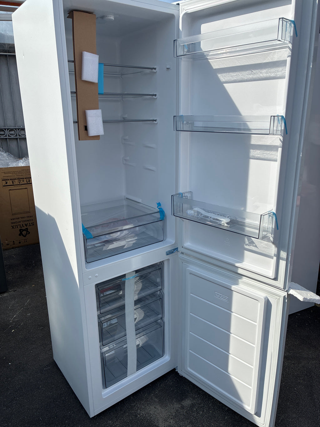 Frigorifero combinato Electroline ￼ Nuovo con lieve difetto estetico