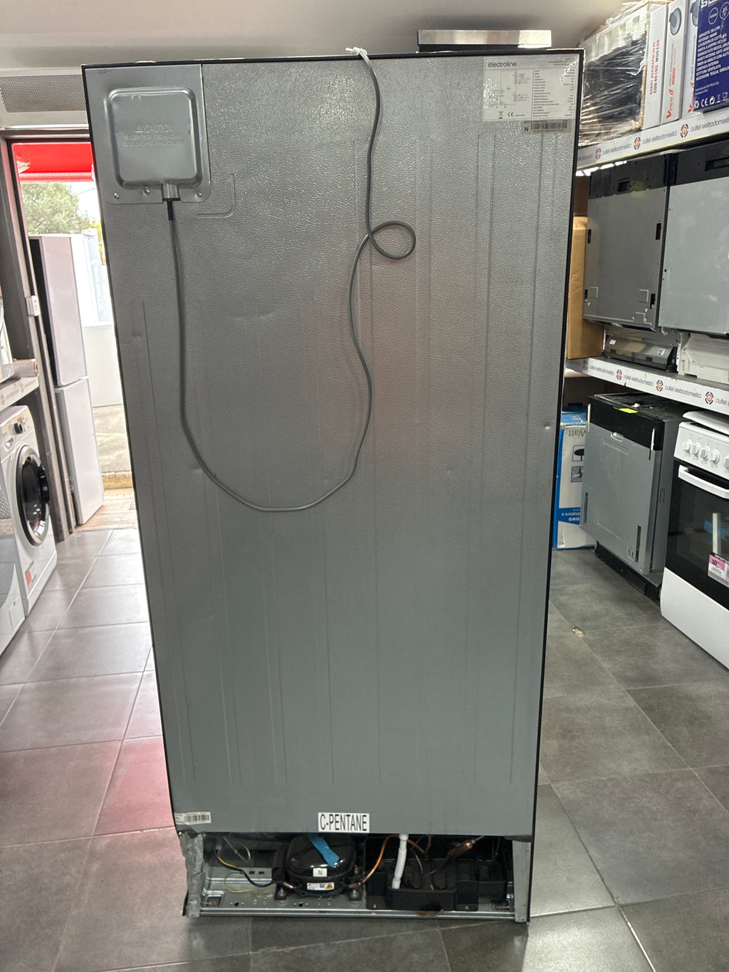 Frigorifero Electro combinato totol no Frost, total black nuovo con lieve difetto estetico